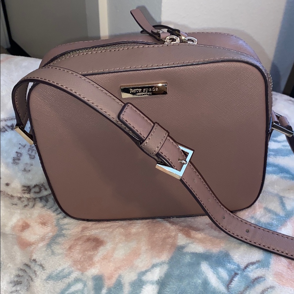 ⭐️SOLD Kate Spade Crossbody
